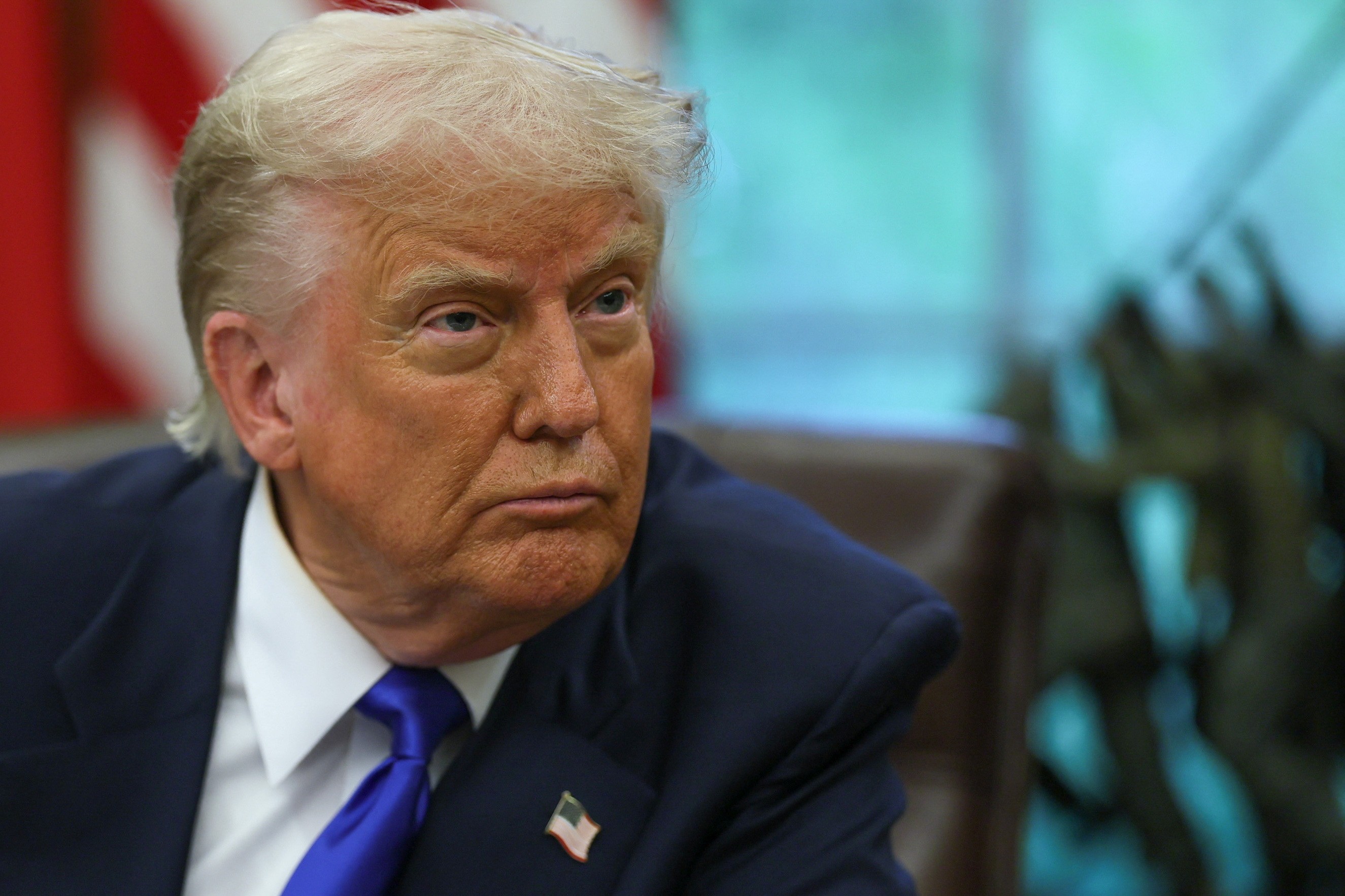 Juíza federal permite uso pelo governo Trump de lei do século XVIII para deportação de imigrantes