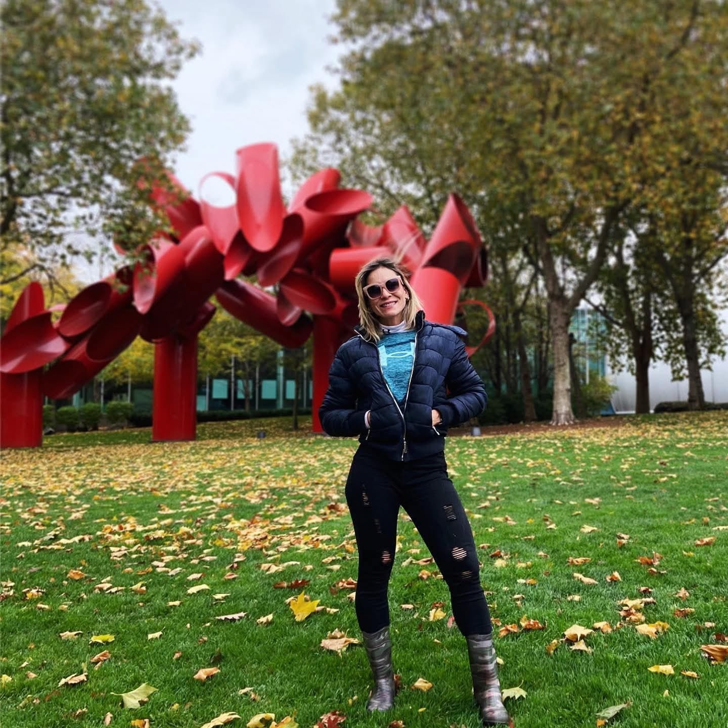 Superlotada, registro de morte e inundações: como é a prisão em que brasileira está no Camboja